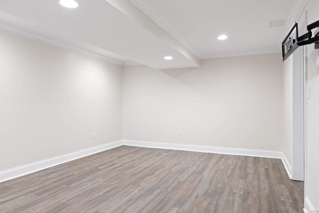 Coach-N-Four - Residential