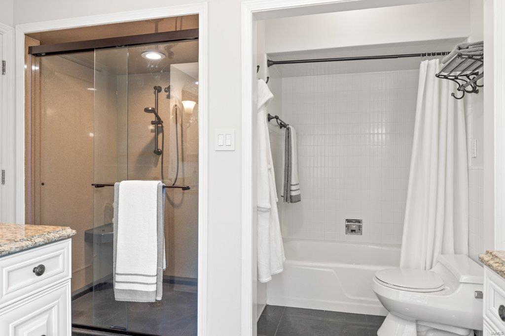 Coach-N-Four - Residential