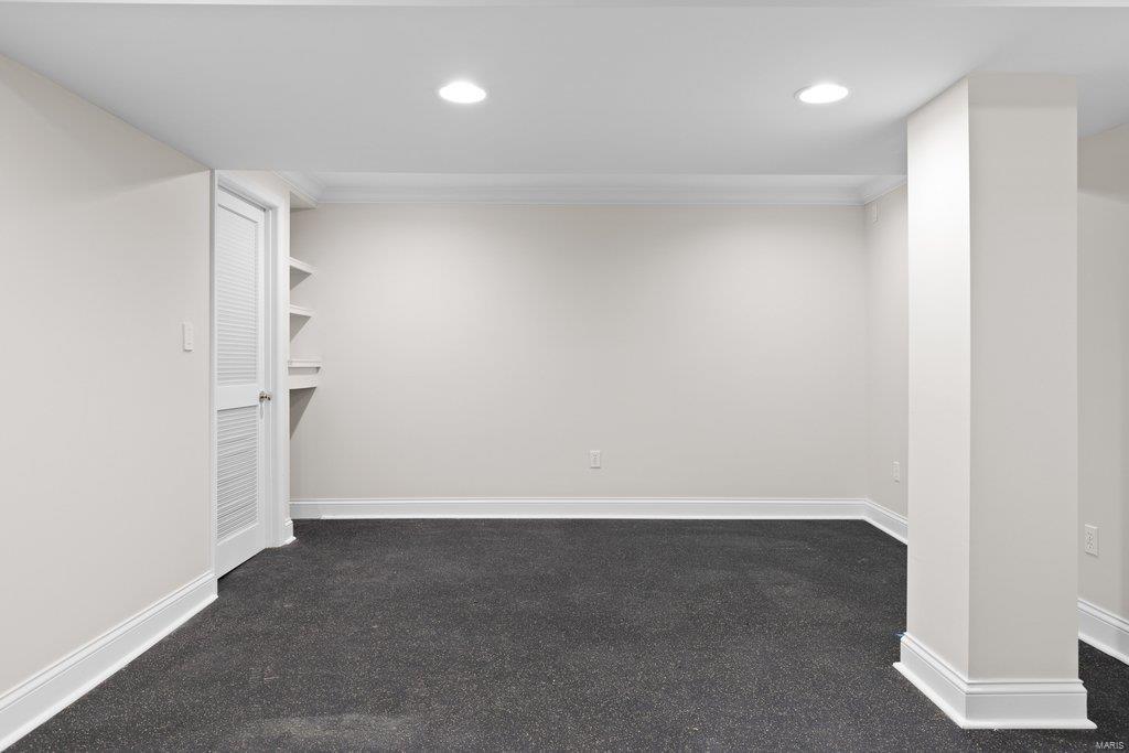 Coach-N-Four - Residential