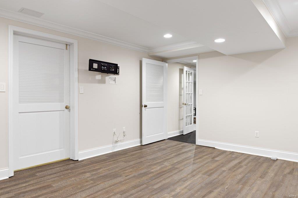 Coach-N-Four - Residential