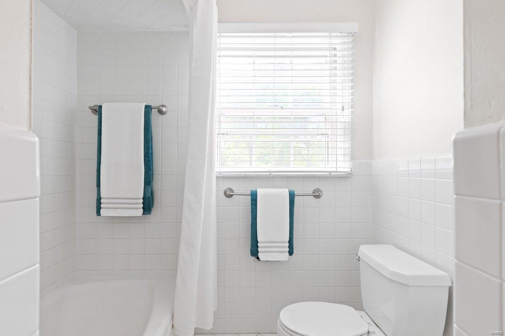 Coach-N-Four - Residential