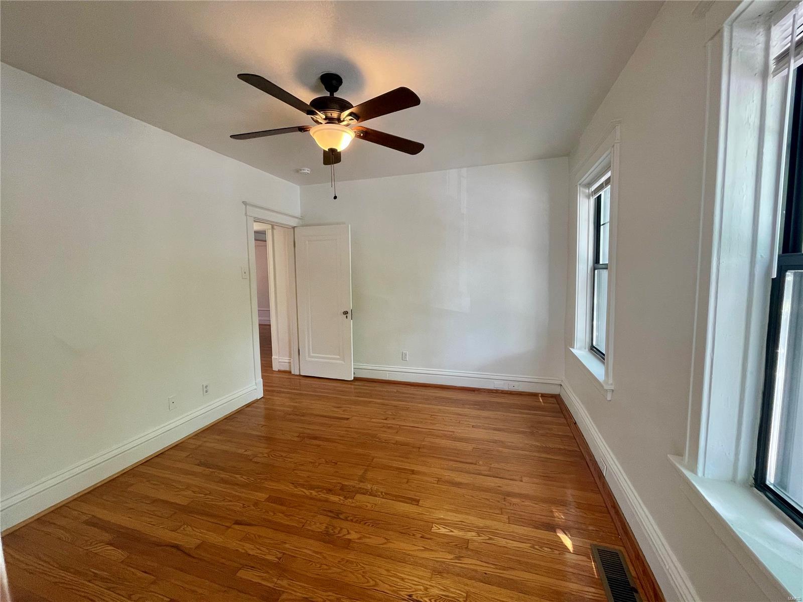 De Mun Park - Residential Income