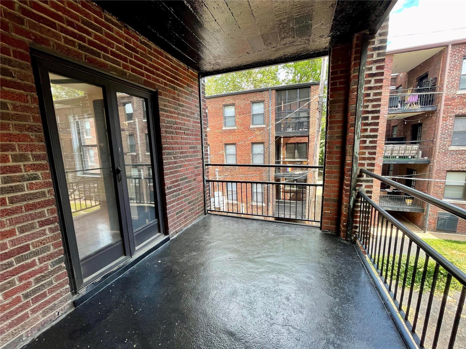 De Mun Park - Residential Income