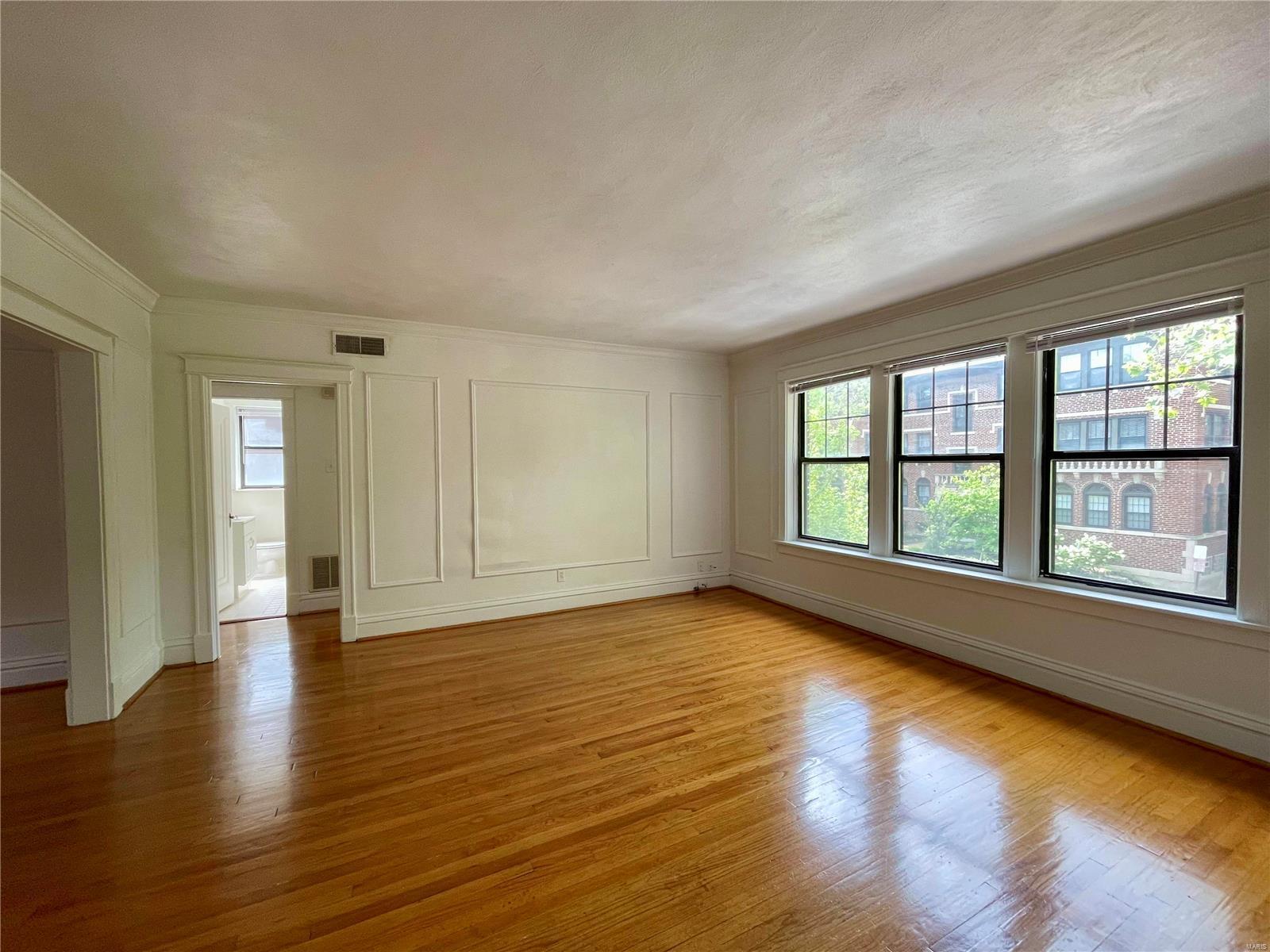 De Mun Park - Residential Income