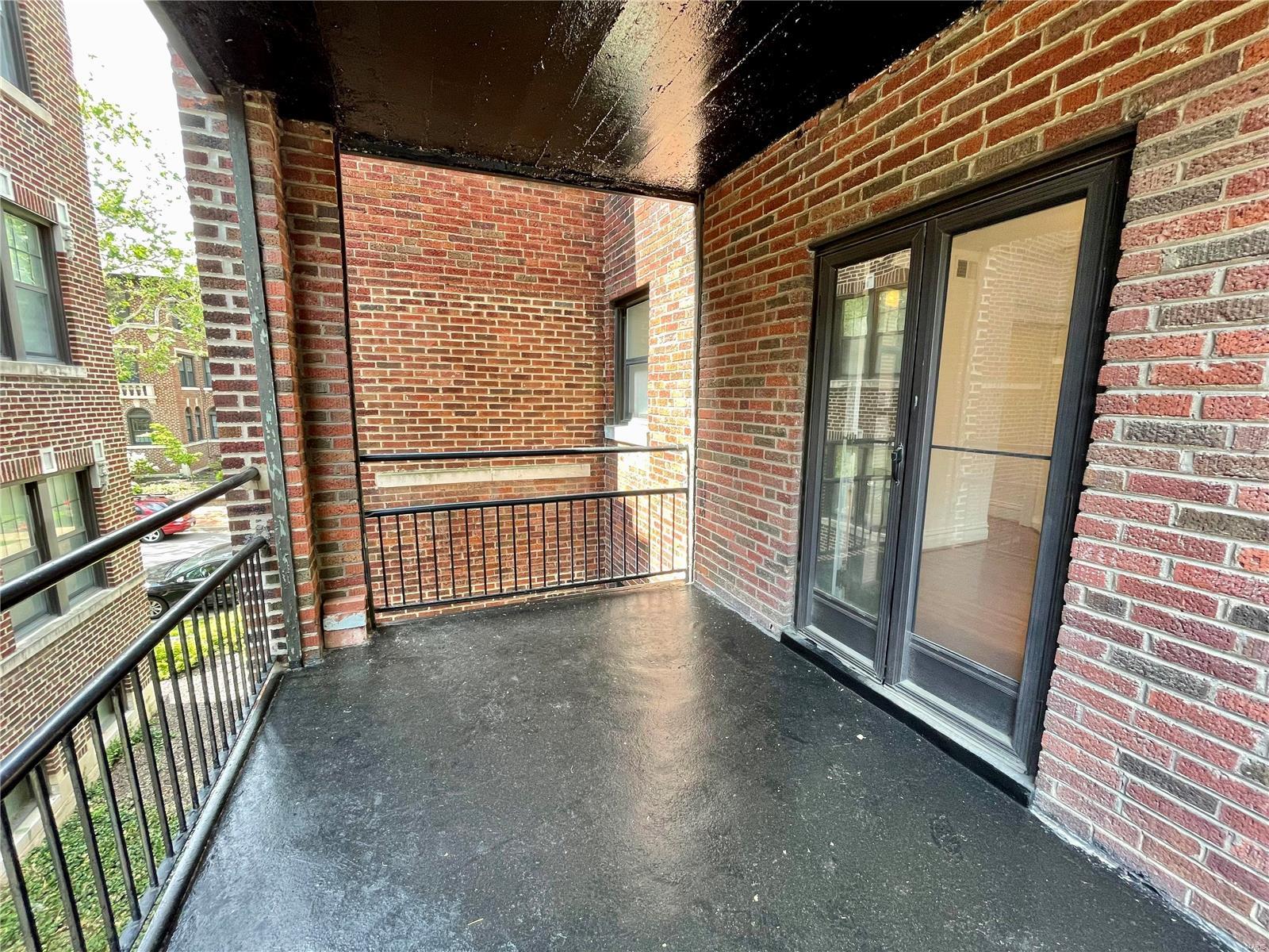 De Mun Park - Residential Income