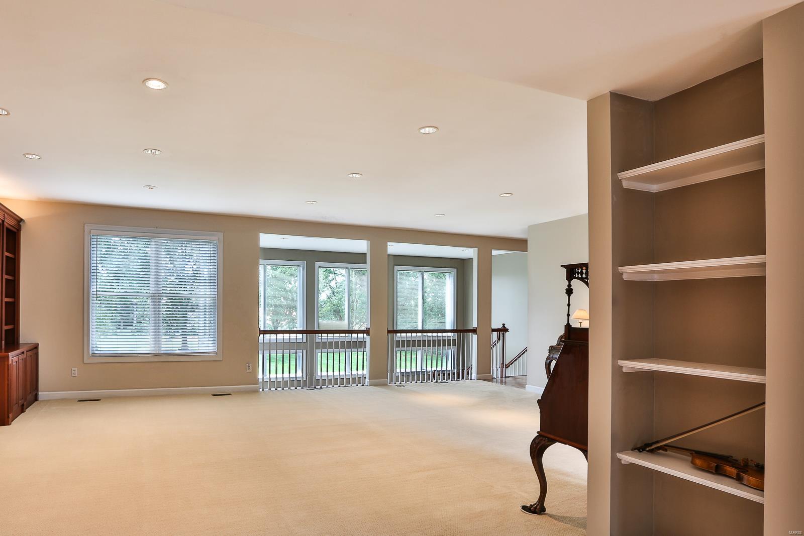 County Lane - Residential