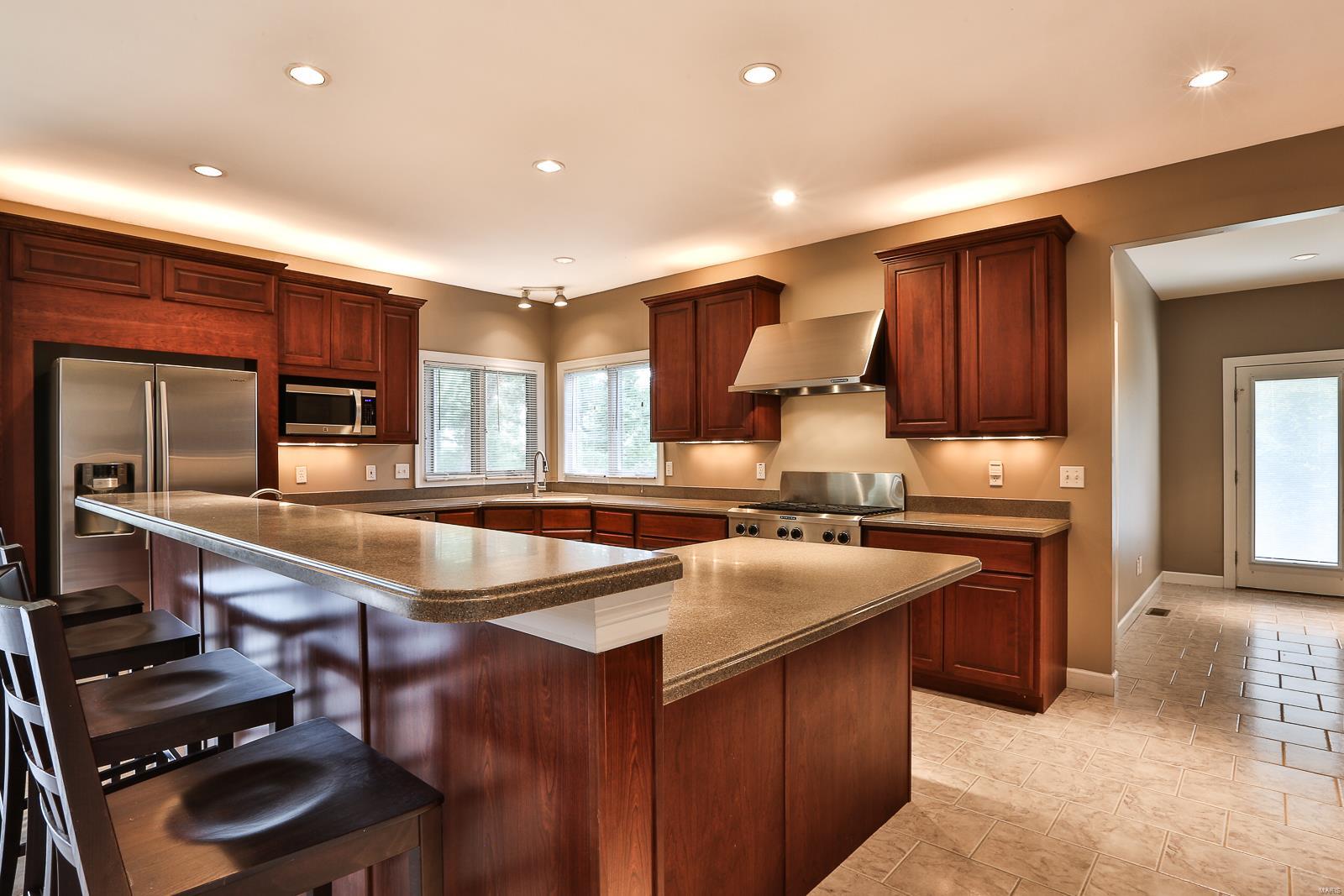 County Lane - Residential