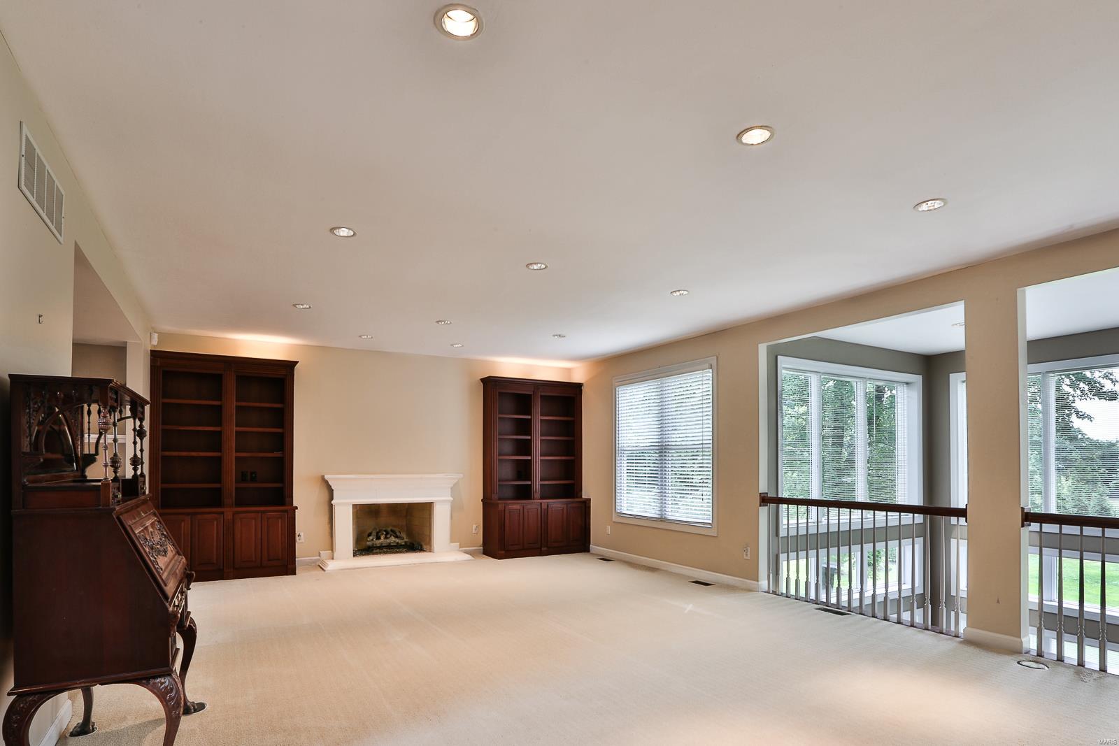 County Lane - Residential