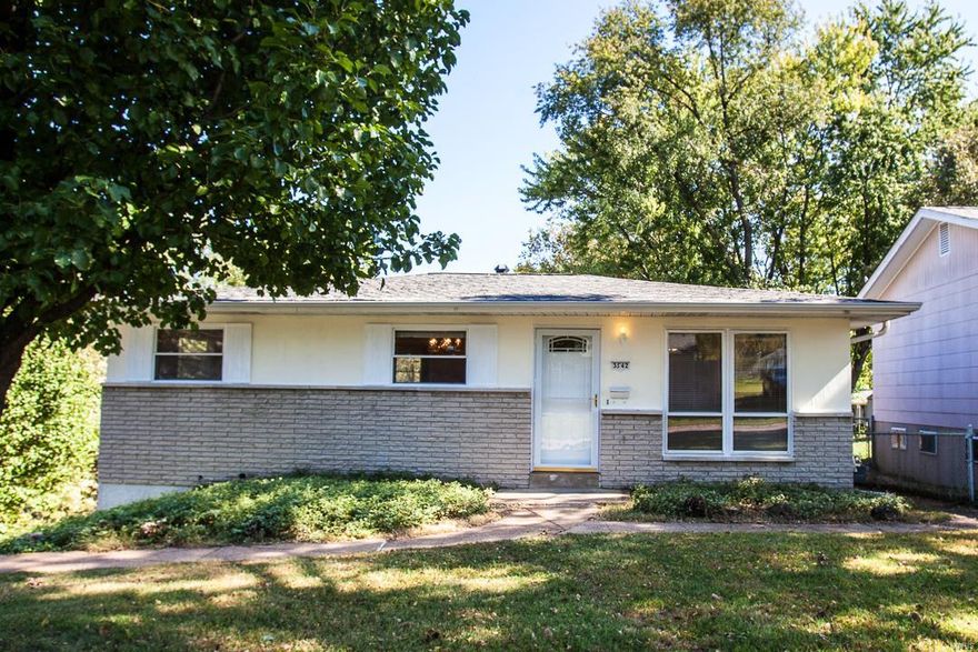 Beautiful ranch house with 1,540 square feet of living space and a huge yard!
Gleaming hardwood floors (just refinished in 2015)!
Open concept kitchen-living-dining room area!
Downstairs is even more living space: an extra sleeping room, a large 24' x 14' entertainment space with new ceramic tile flooring, a full bathroom, and a walk-out to the backyard!
Enjoy your morning coffee on your newly repainted deck, looking out onto your large, level yard with beautiful mature trees! 

If Buyer requests, Seller will turn dining area back into a 3rd bedroom before Closing.