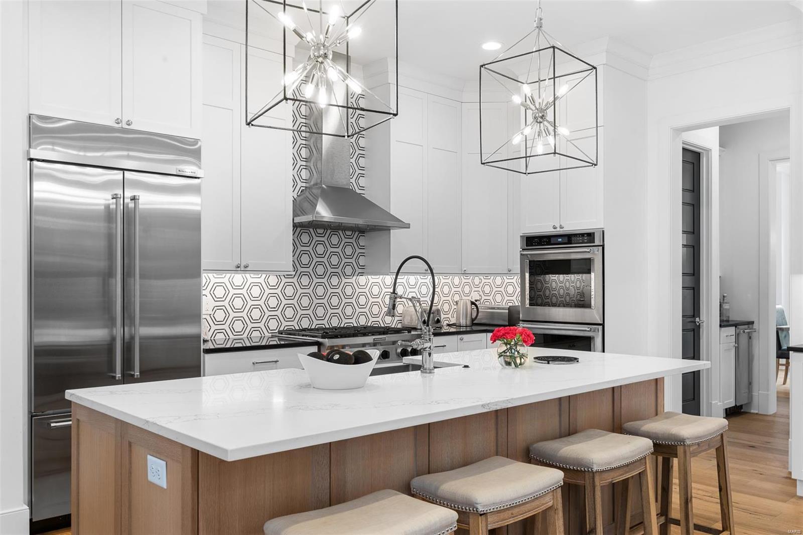 Colonial Hills Parkway - Residential