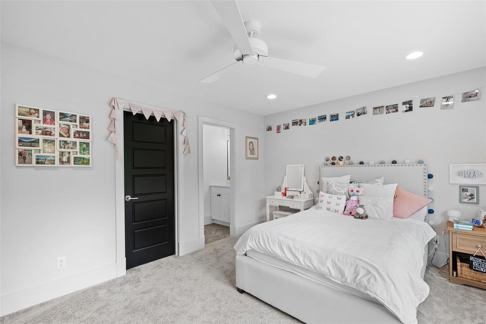 Colonial Hills Parkway - Residential