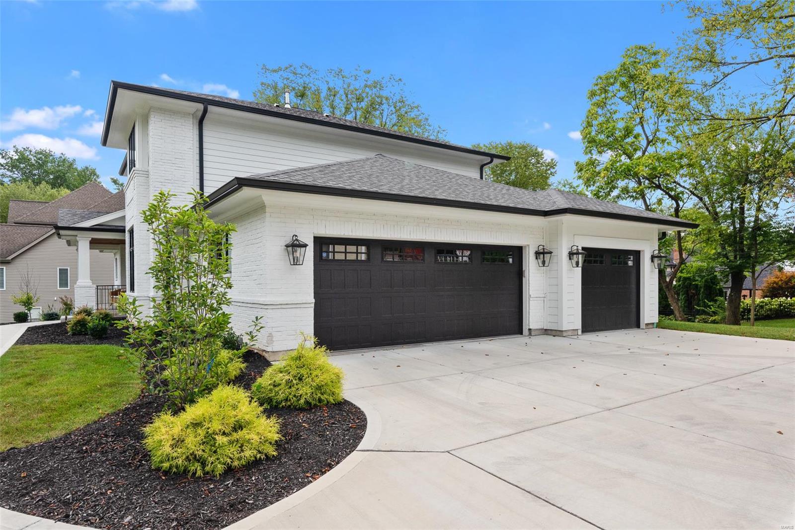 Colonial Hills Parkway - Residential