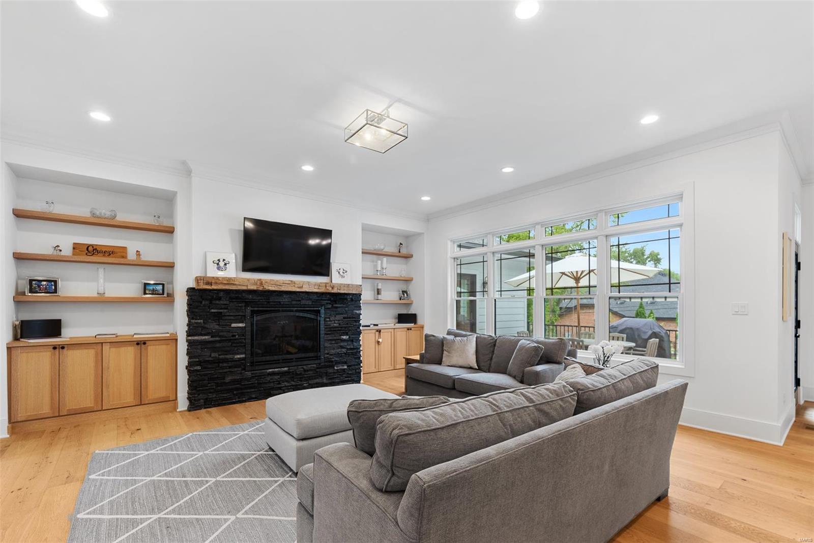 Colonial Hills Parkway - Residential