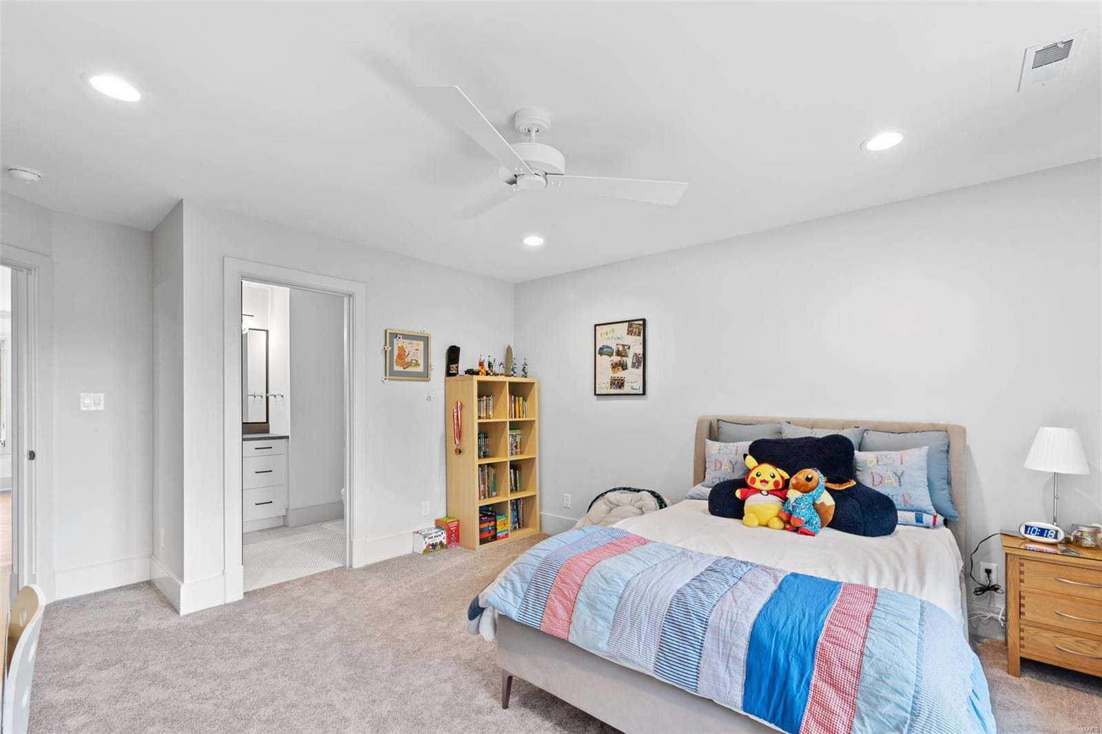 Colonial Hills Parkway - Residential