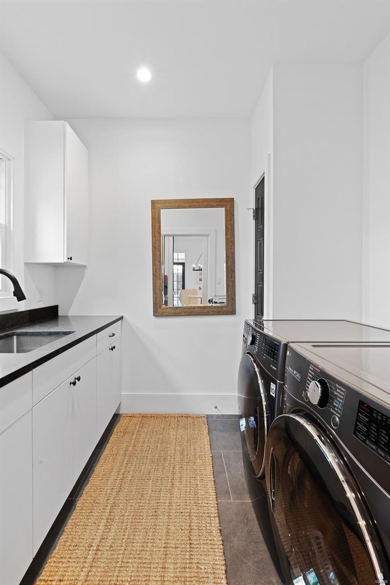 Colonial Hills Parkway - Residential