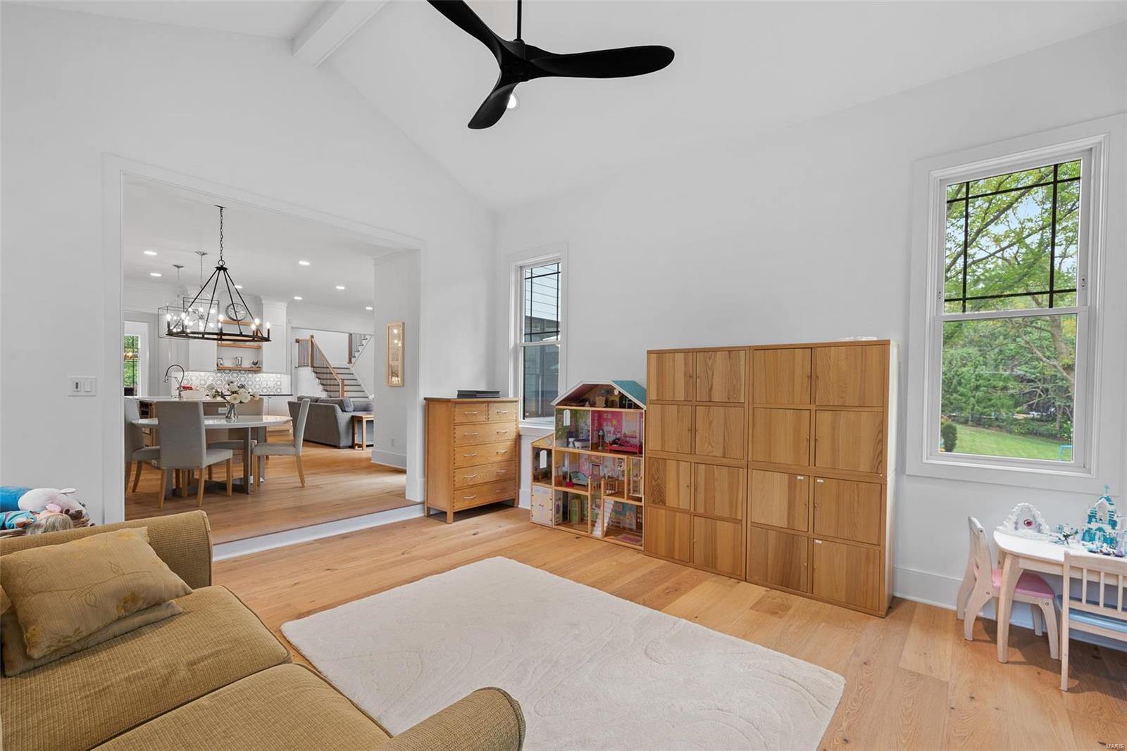 Colonial Hills Parkway - Residential