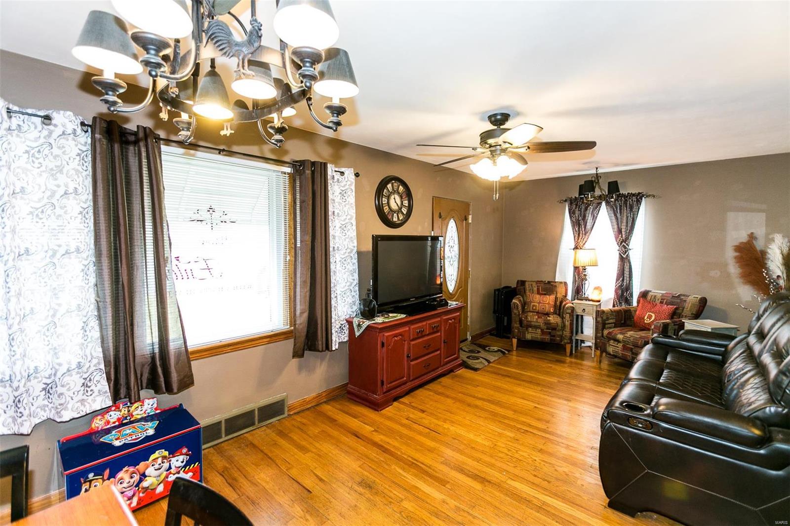 St Louis, Missouri 63125, United States, 2 Bedrooms Bedrooms, ,1 BathroomBathrooms,Residential,Pending,25690