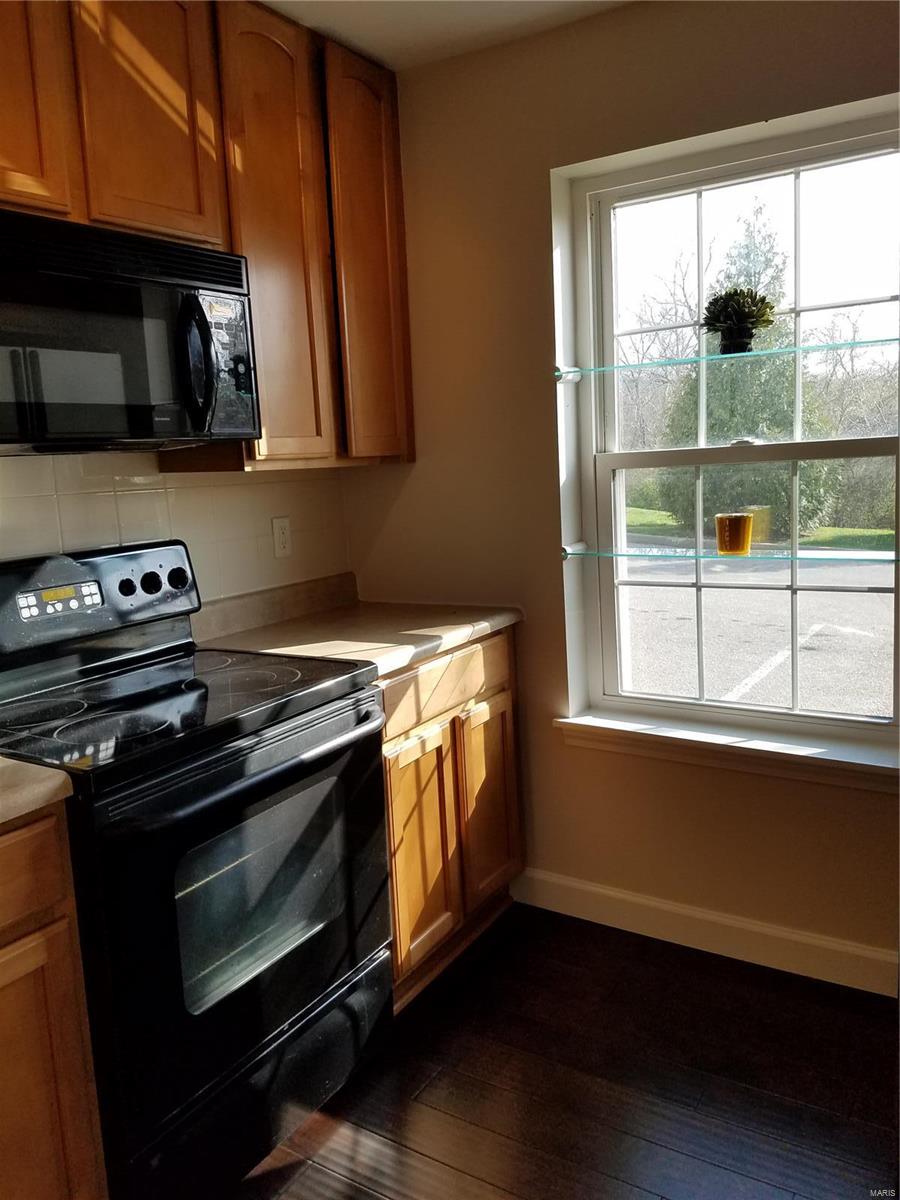 Arbor Creek Condo Eight - Residential