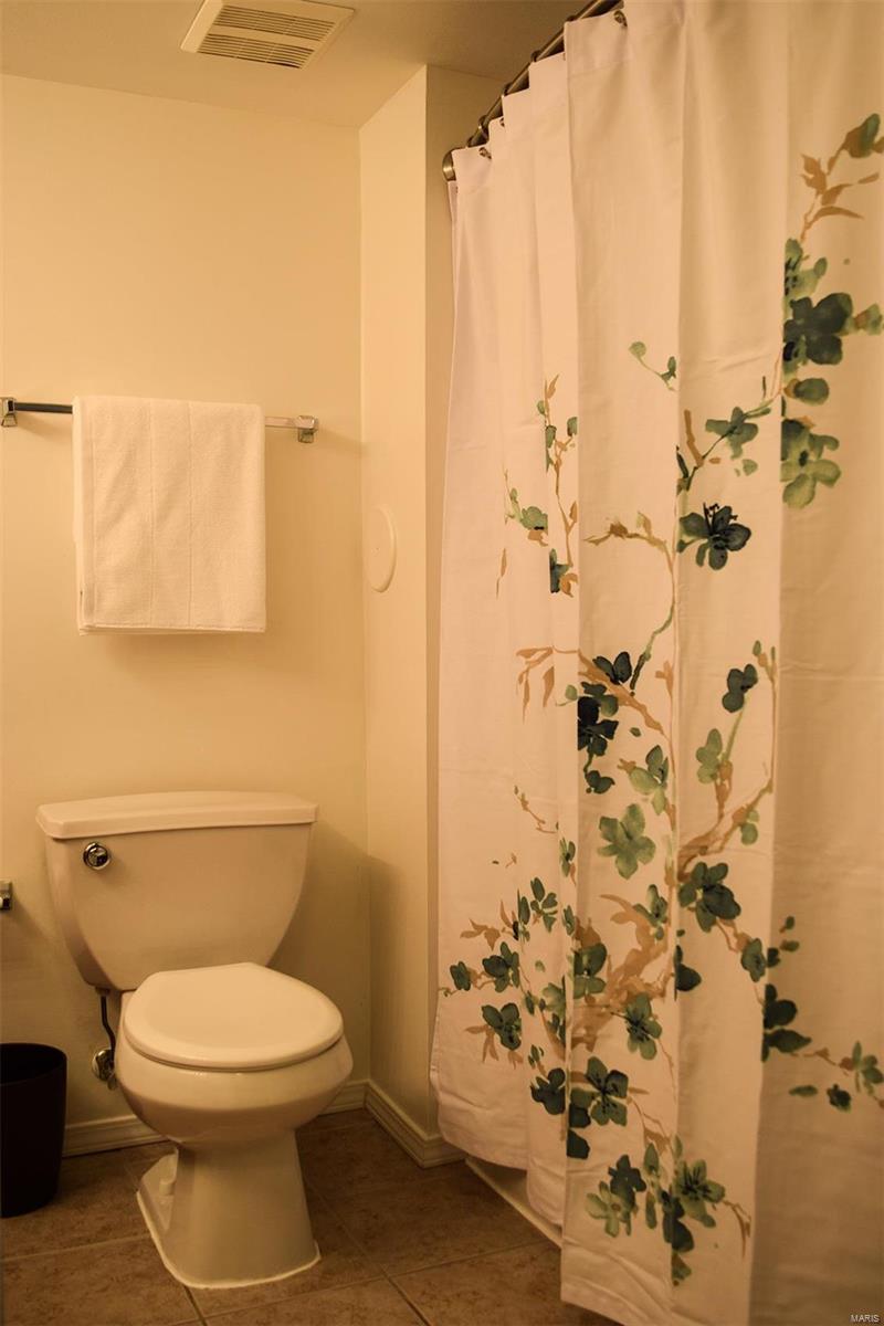 Arbor Creek Condo Eight - Residential