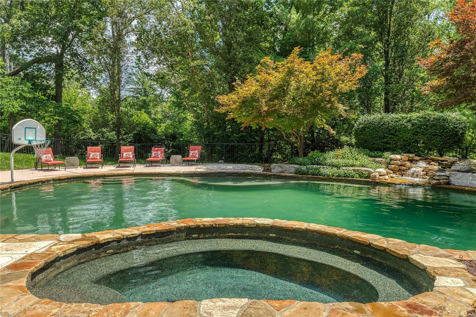 Frontenac Forest - Residential