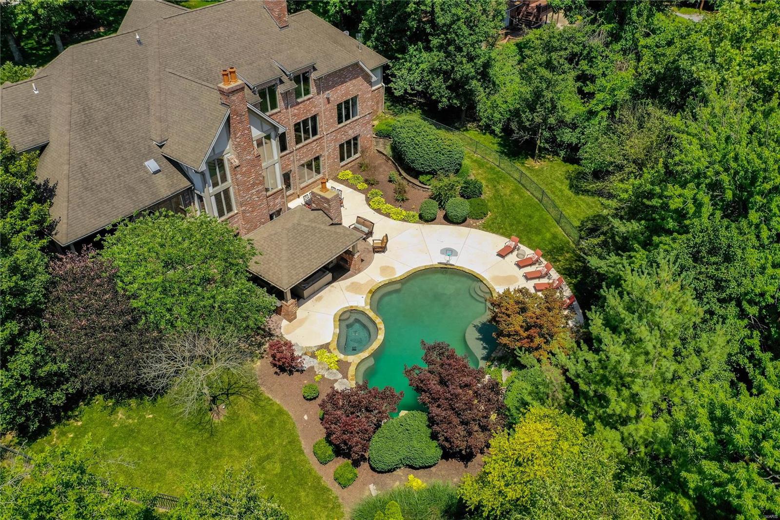 Frontenac Forest - Residential