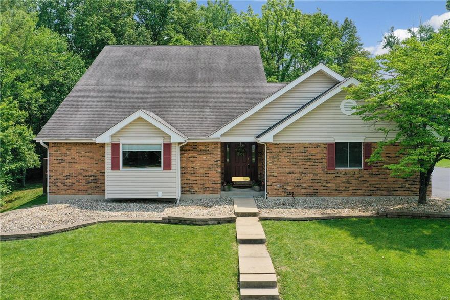 Welcome to this 1.5-story home nestled at the end of a quiet cul-de-sac street. This property offers a perfect blend of comfort, functionality, and outdoor enjoyment. The main floor features a spacious master suite, large atrium great room and dining room with a wall of windows with views of the wooded backyard.  The 2nd level boasts two additional bedrooms, as well as a loft area that can be utilized as a home office or den space. The finished walkout lower level adds valuable living space complete with a full bath and a large recreation area, it's the perfect spot for entertaining friends or hosting family gatherings.  In addition to the walkout patio you’ll enjoy outdoor living with a deck off the eat-in kitchen which provides a wonderful setting for outdoor dining and the patio area off the great room offers another fantastic spot for relaxing. Conveniently located near schools, restaurants and easy highway access. New roof to be installed!