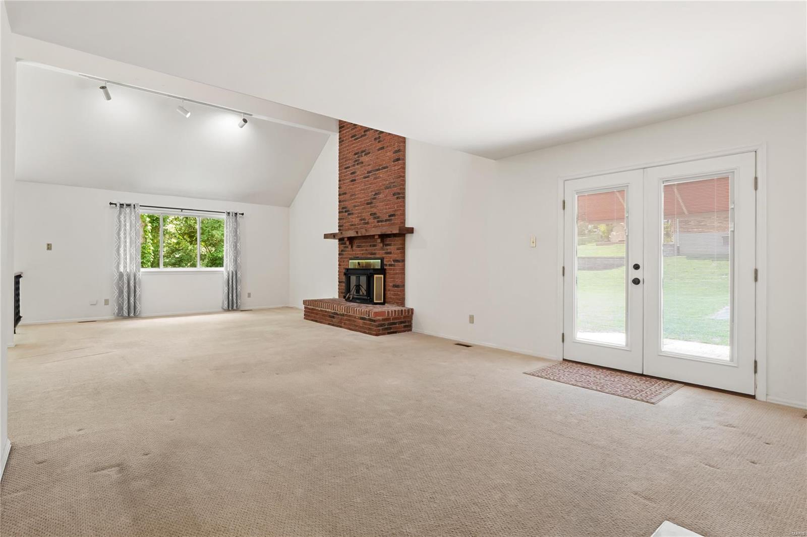 Brantleigh Acres - Residential