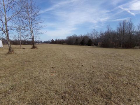 14368 N Woodlawn Ln Wood Lawn IL 62898