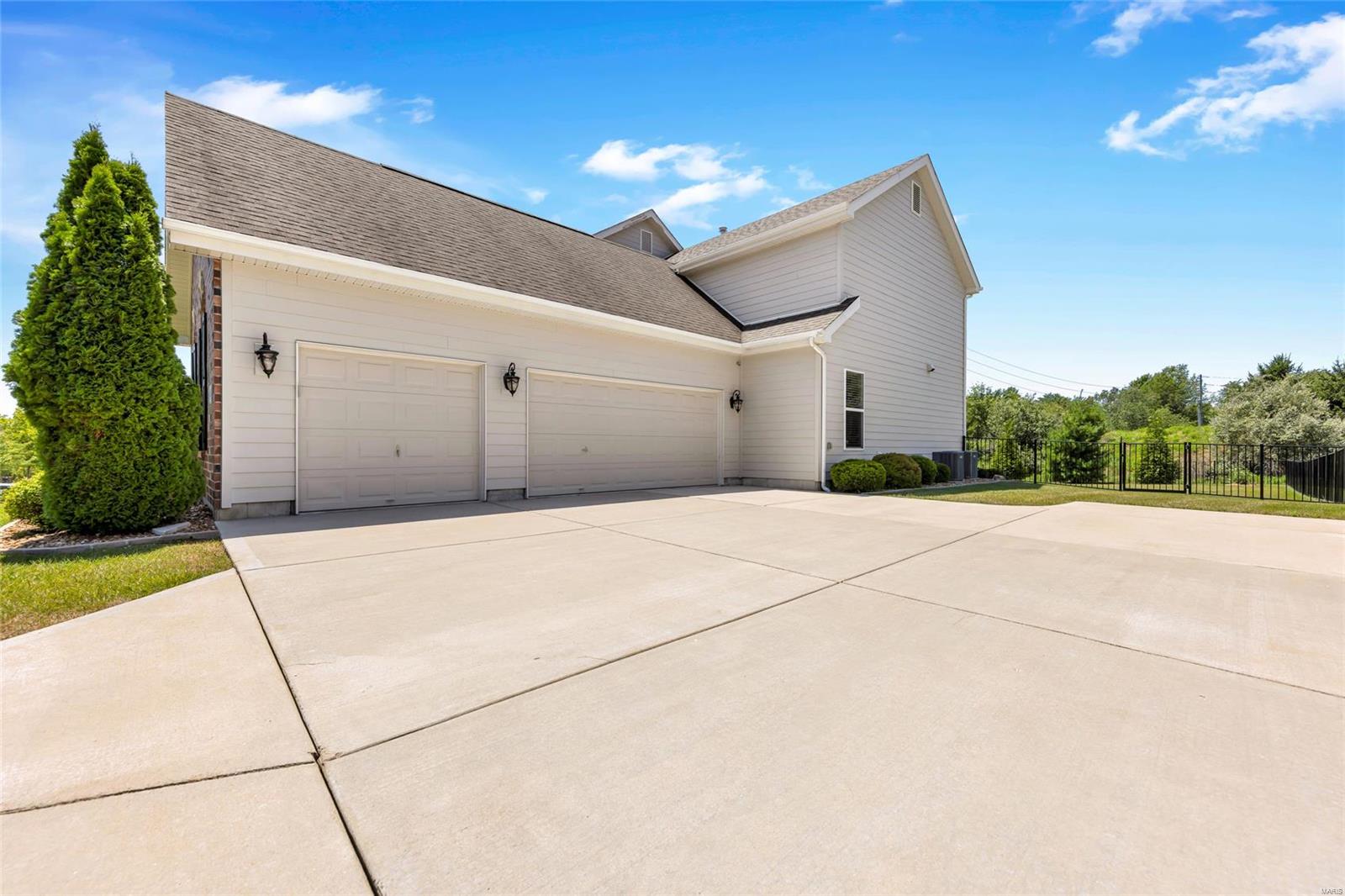 Arbors At Wildhorse Creek The - Residential