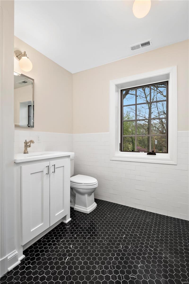 Old Westbury - Residential