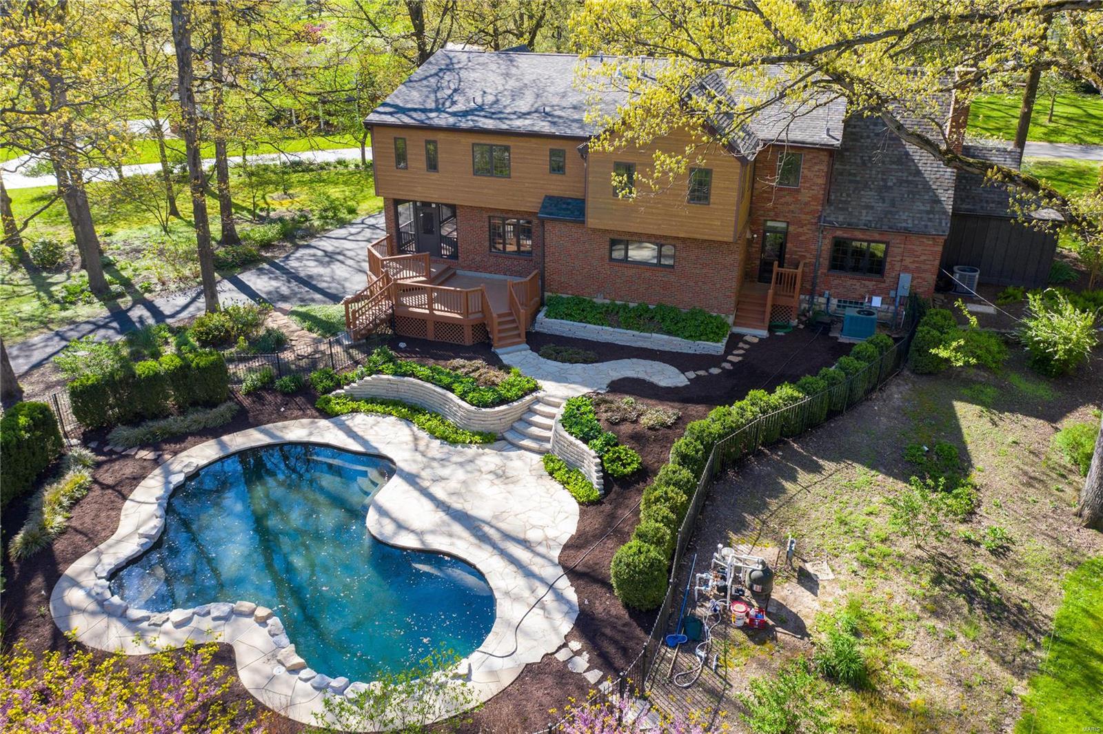 Old Westbury - Residential