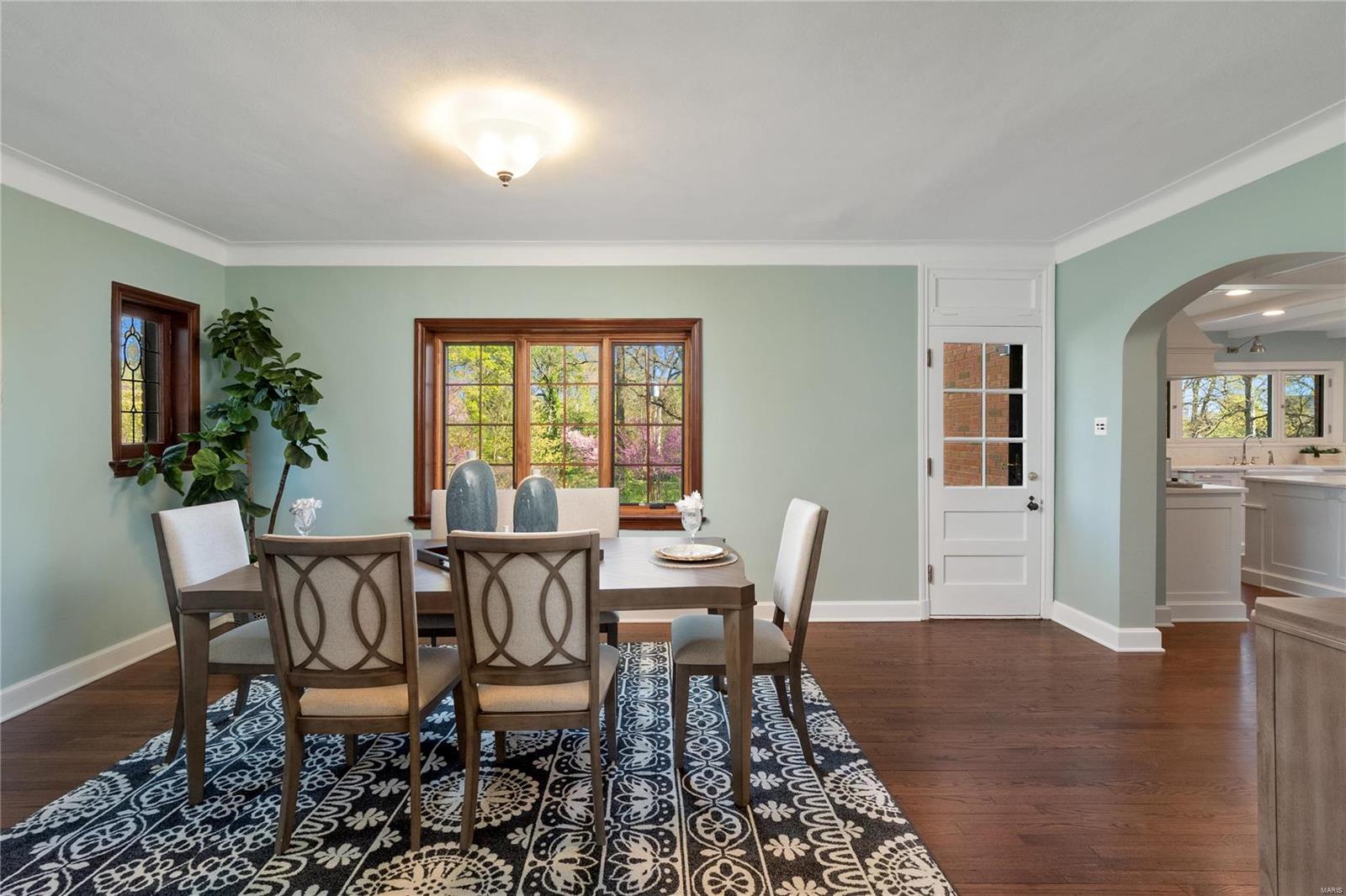 Old Westbury - Residential