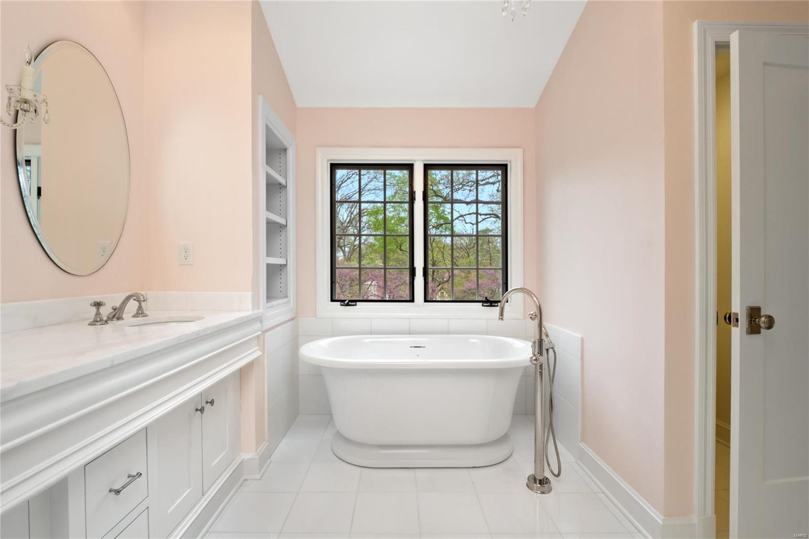 Old Westbury - Residential