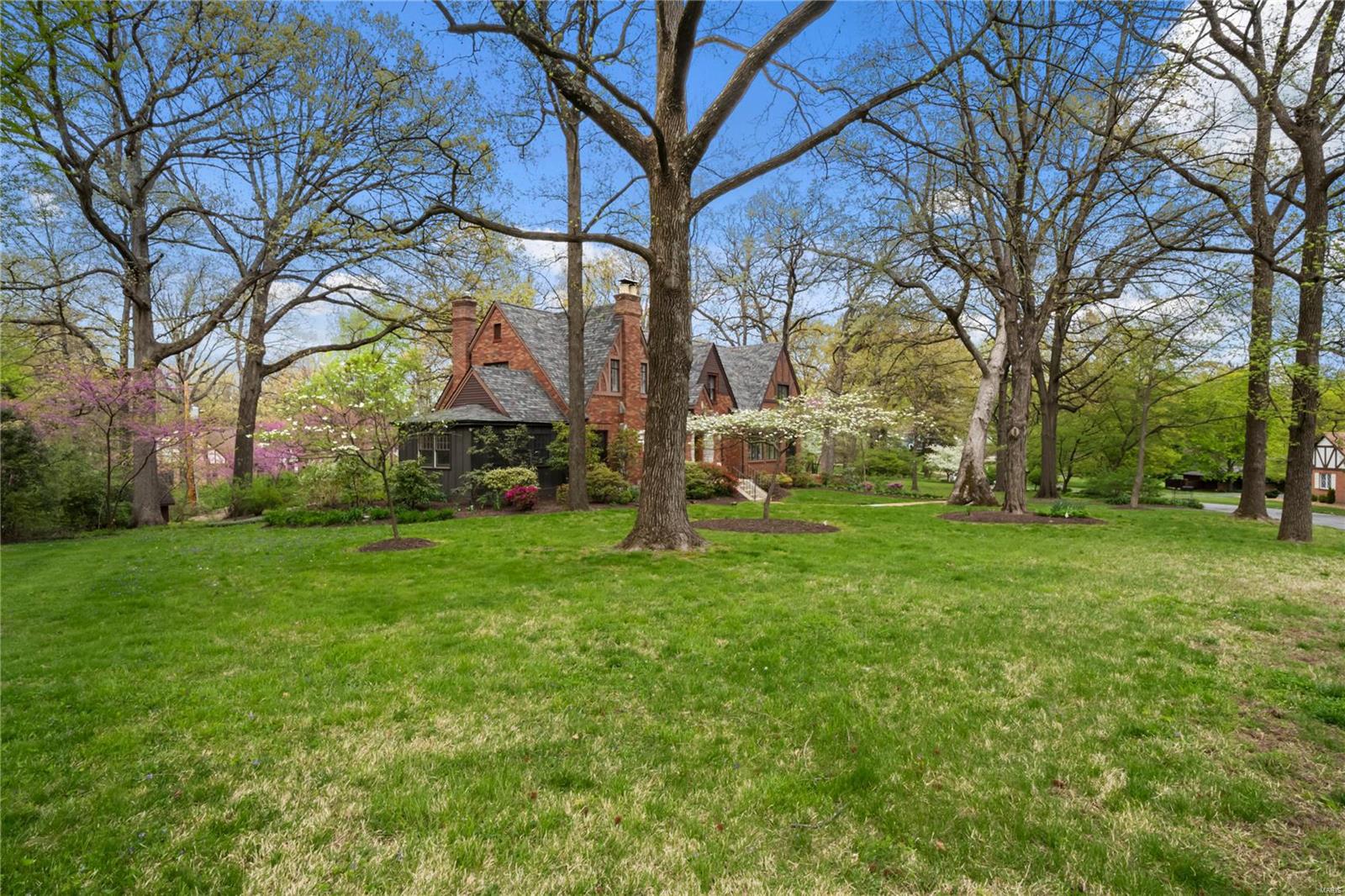 Old Westbury - Residential