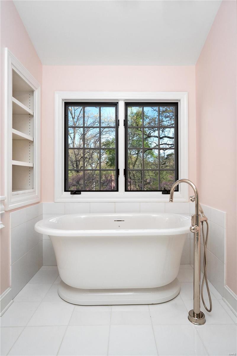 Old Westbury - Residential