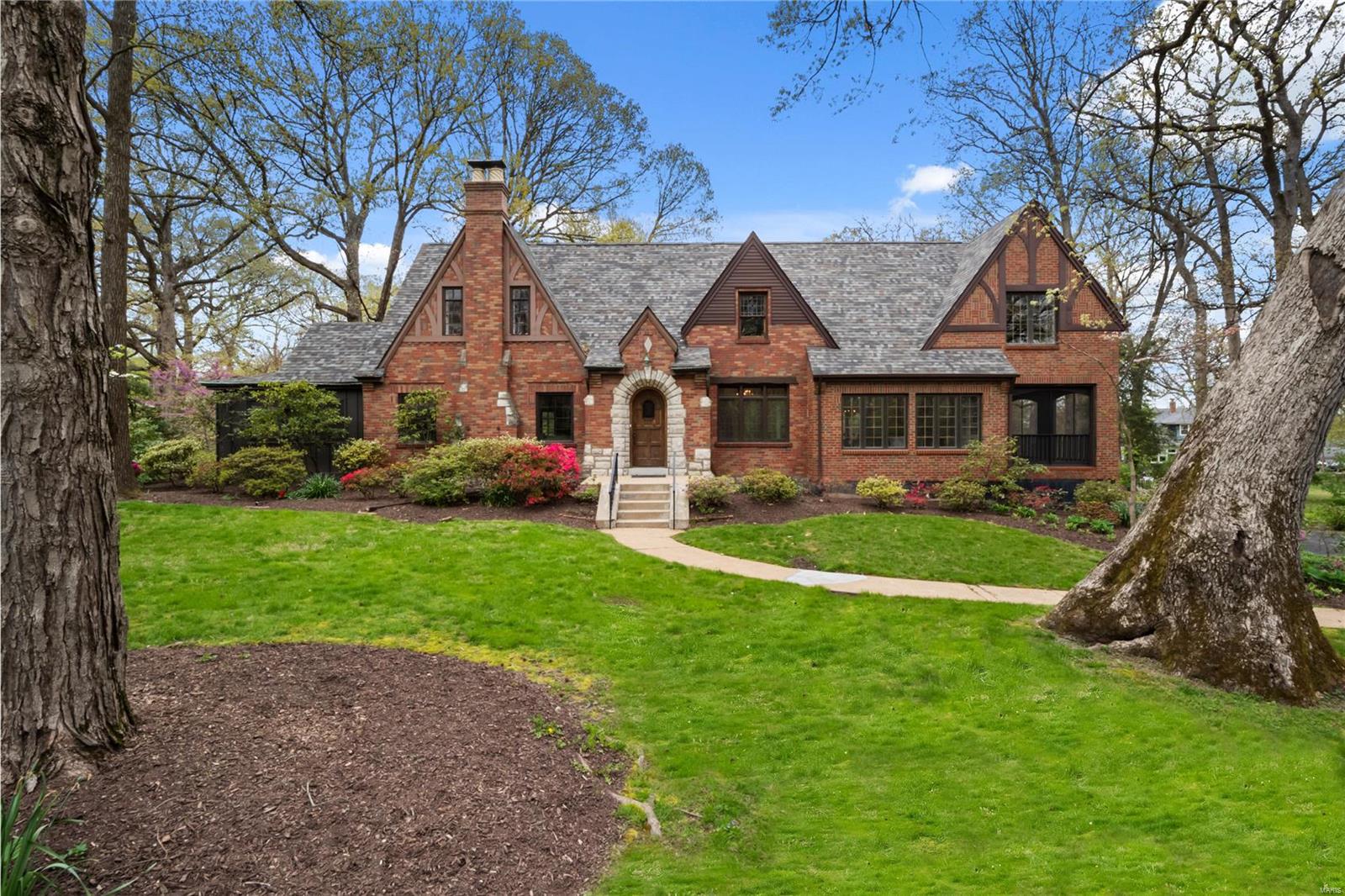 Old Westbury - Residential