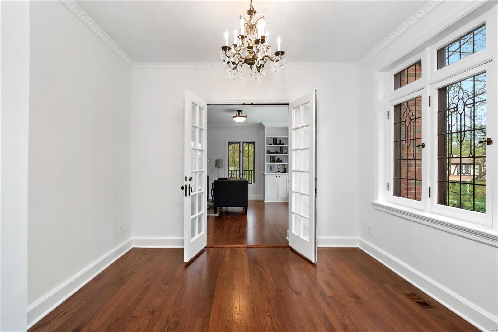 Old Westbury - Residential