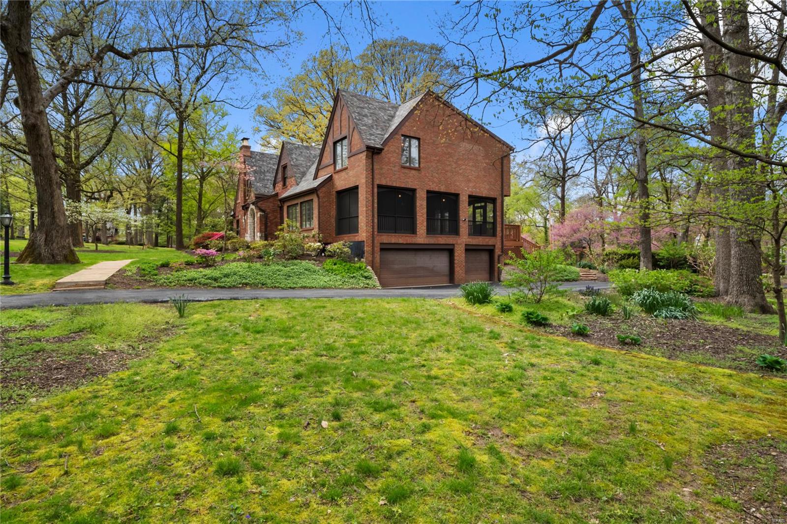 Old Westbury - Residential