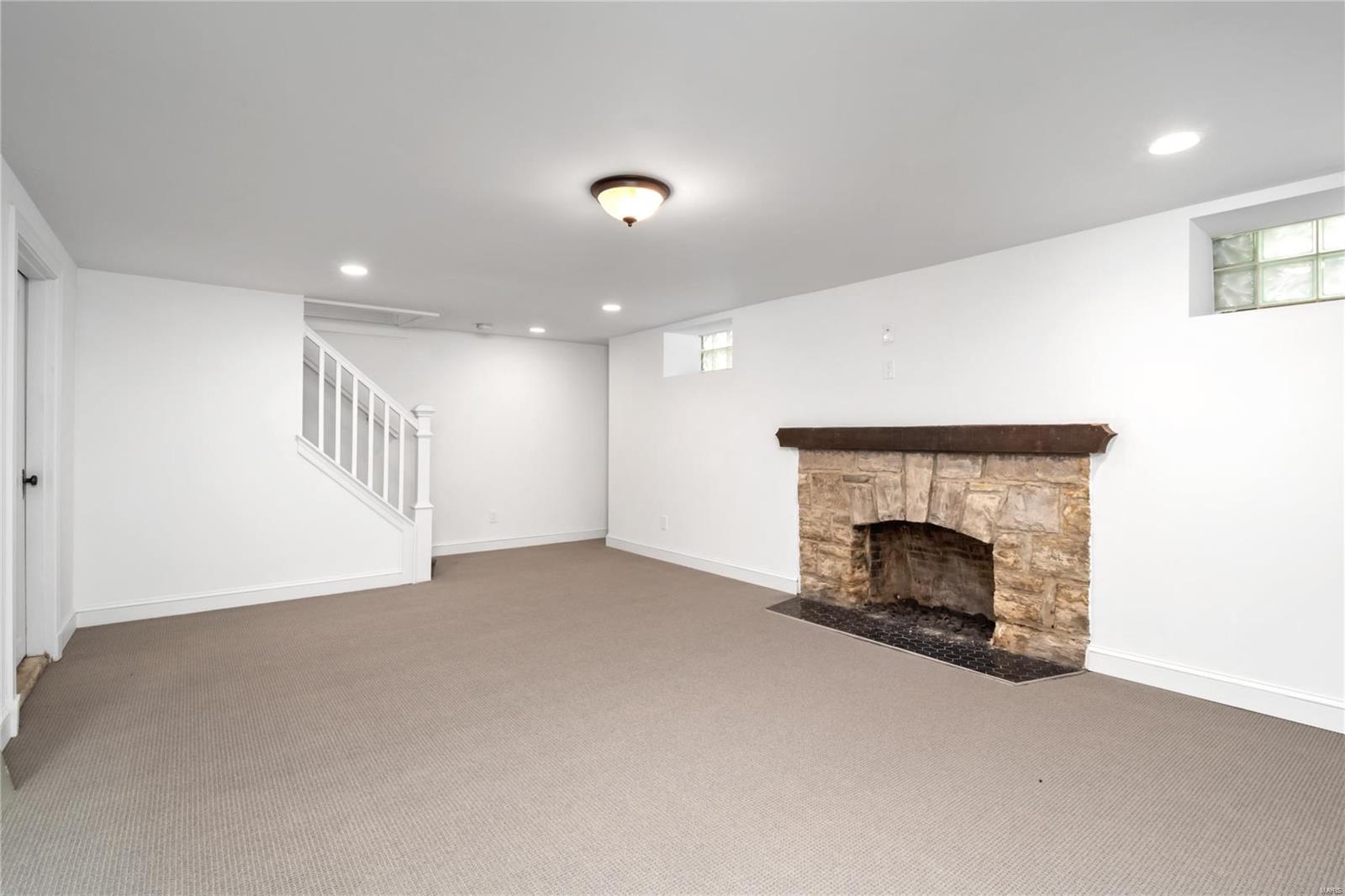 Old Westbury - Residential