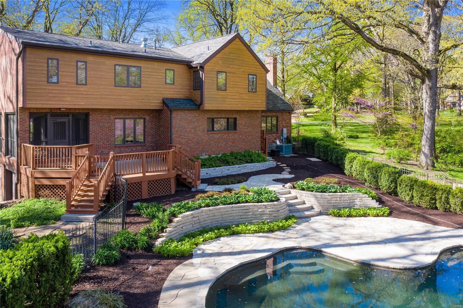 Old Westbury - Residential