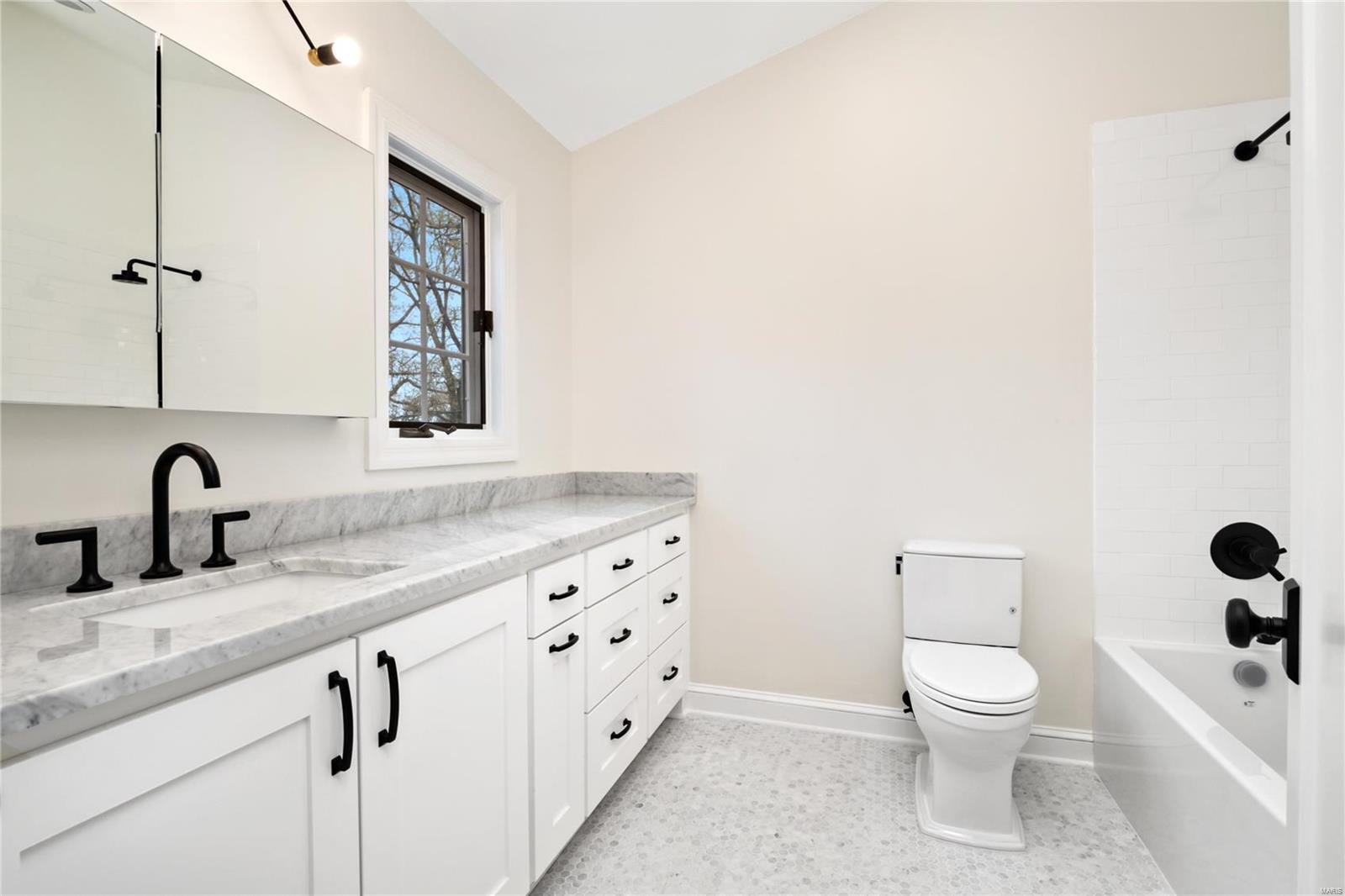 Old Westbury - Residential