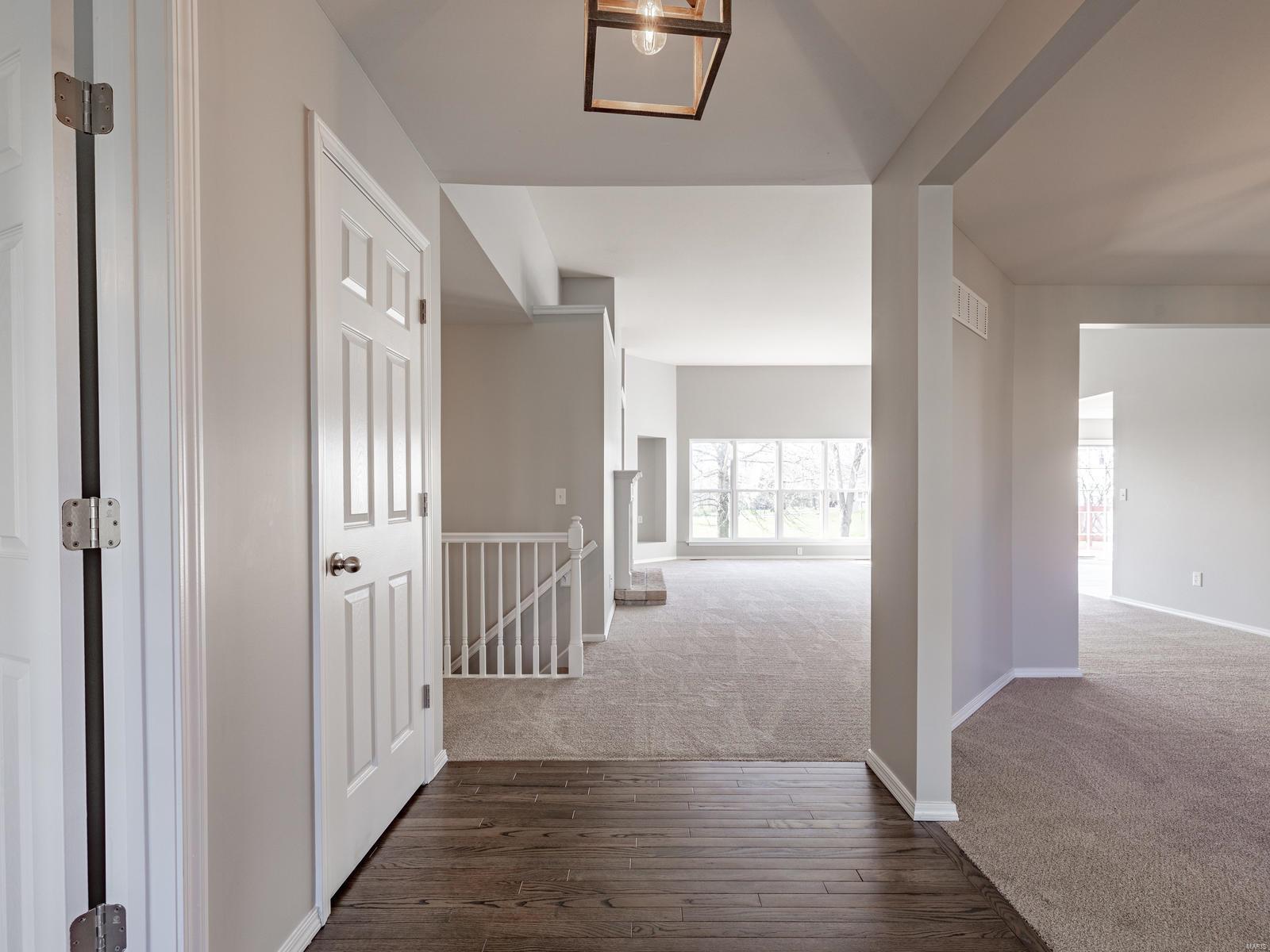 Est At Westchester Farm #3 - Residential