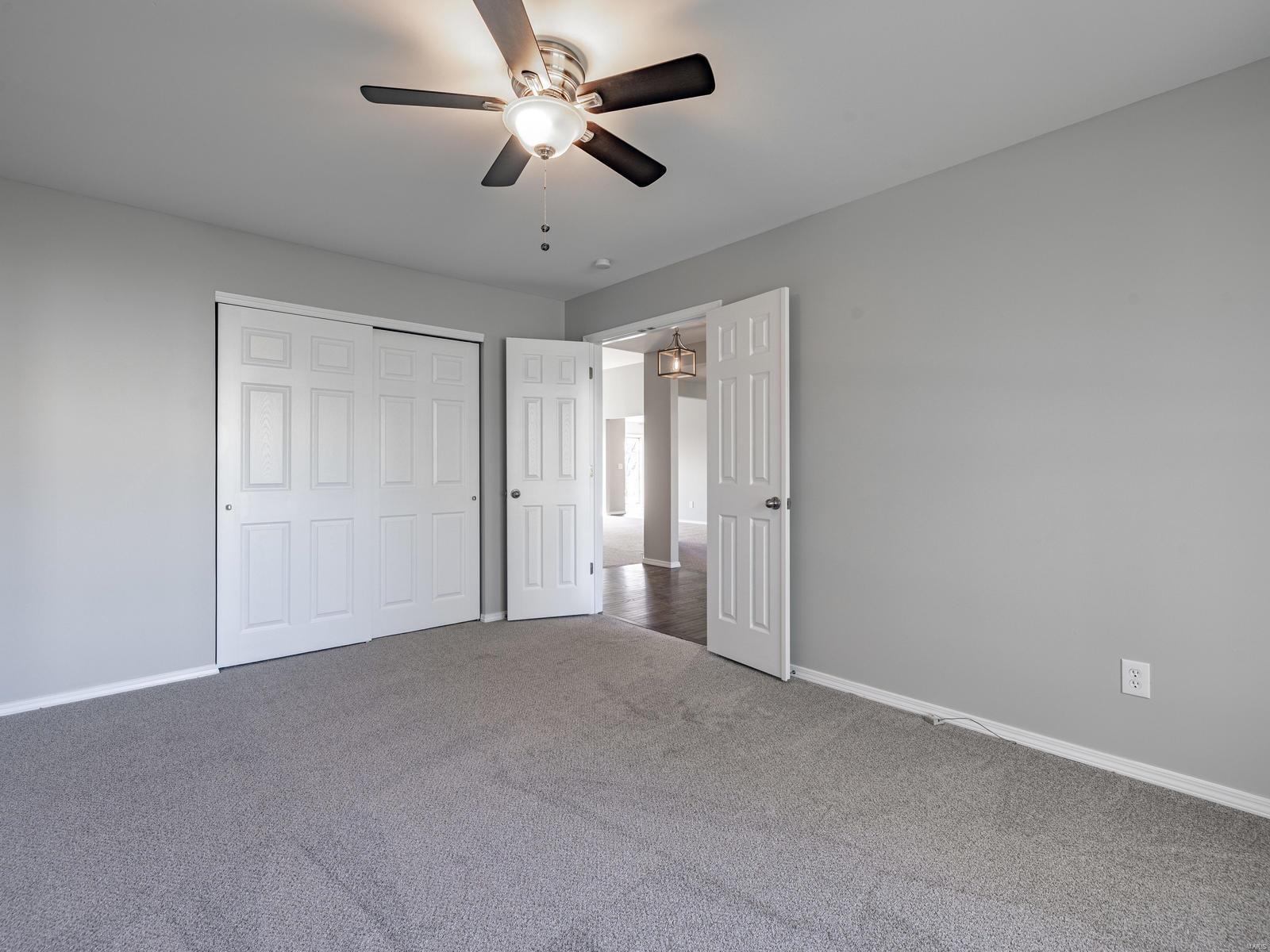 Est At Westchester Farm #3 - Residential