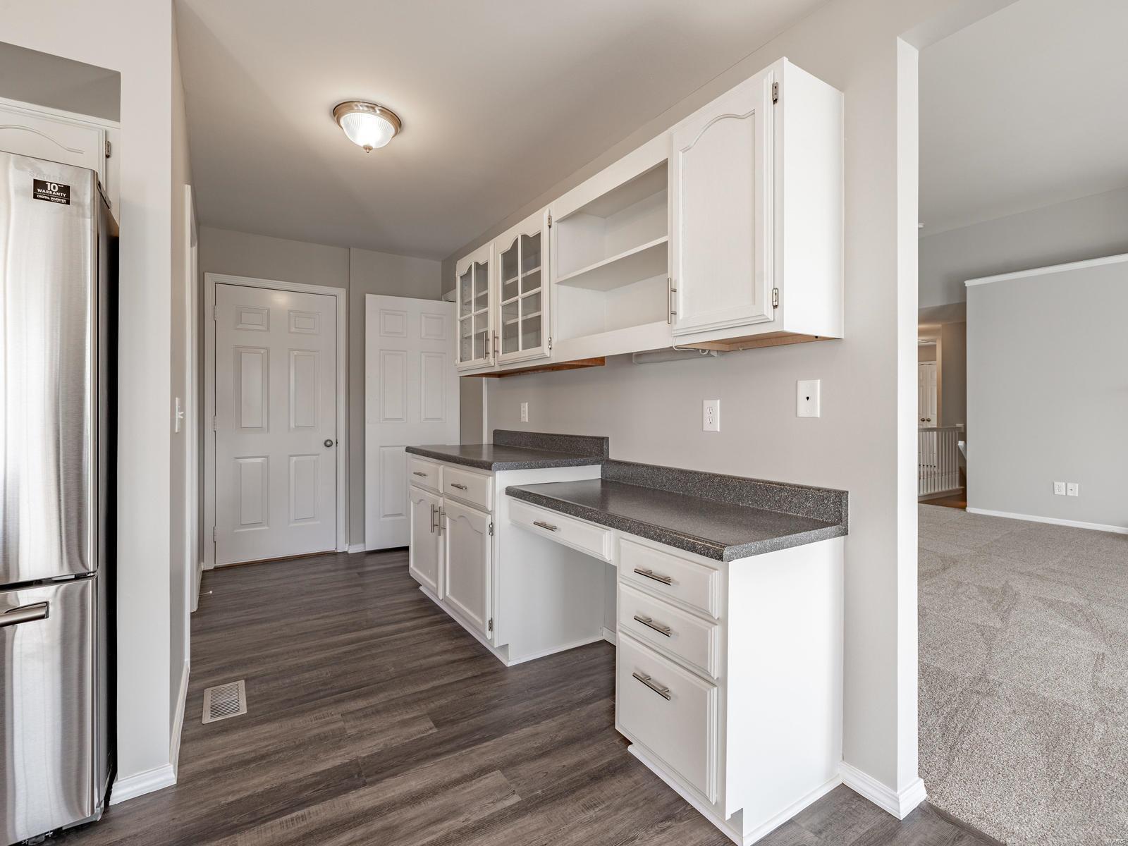 Est At Westchester Farm #3 - Residential