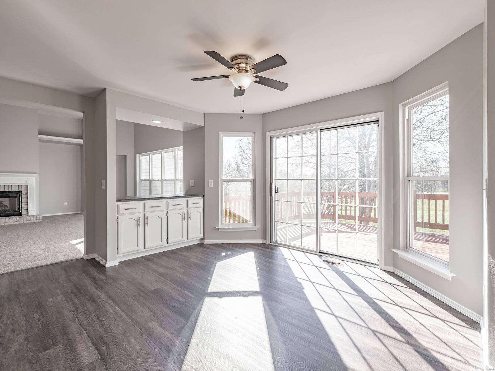 Est At Westchester Farm #3 - Residential