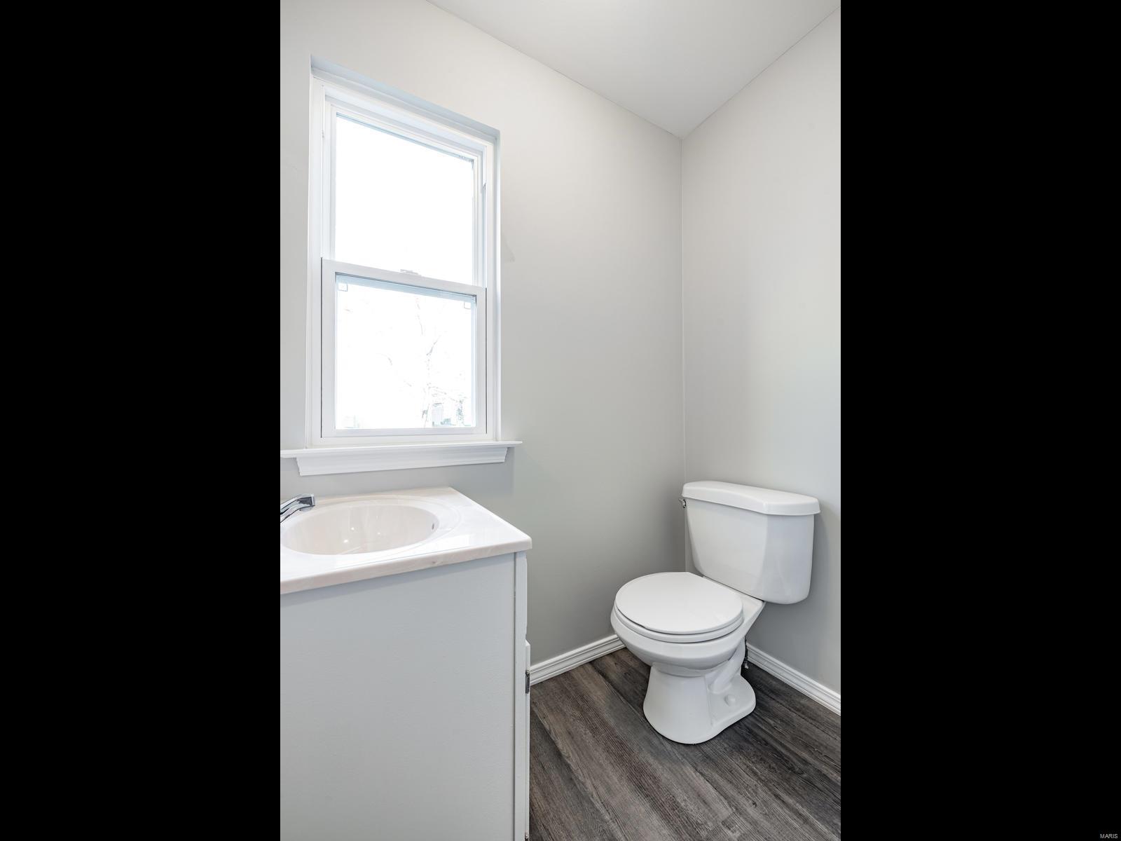 Est At Westchester Farm #3 - Residential