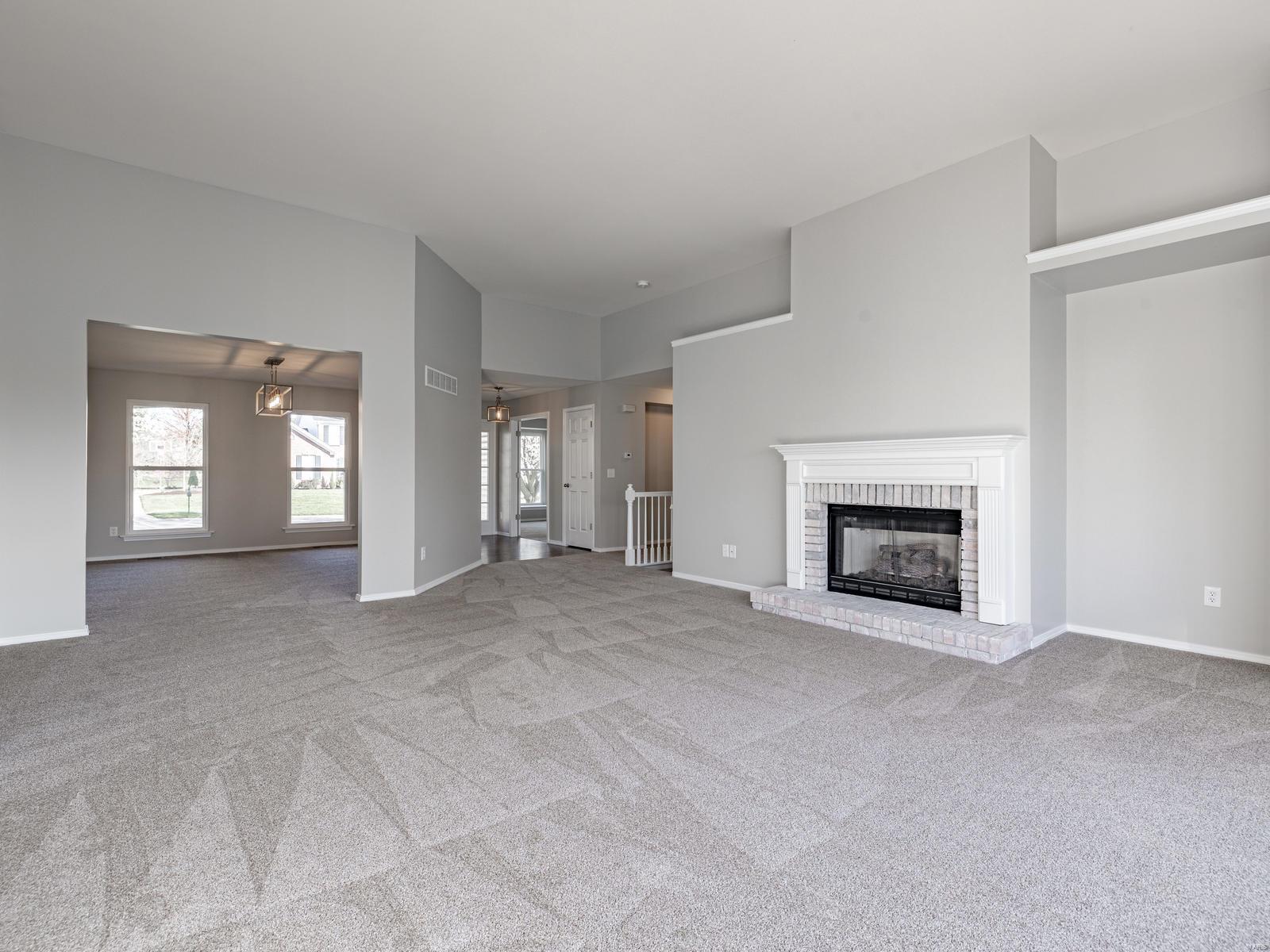 Est At Westchester Farm #3 - Residential