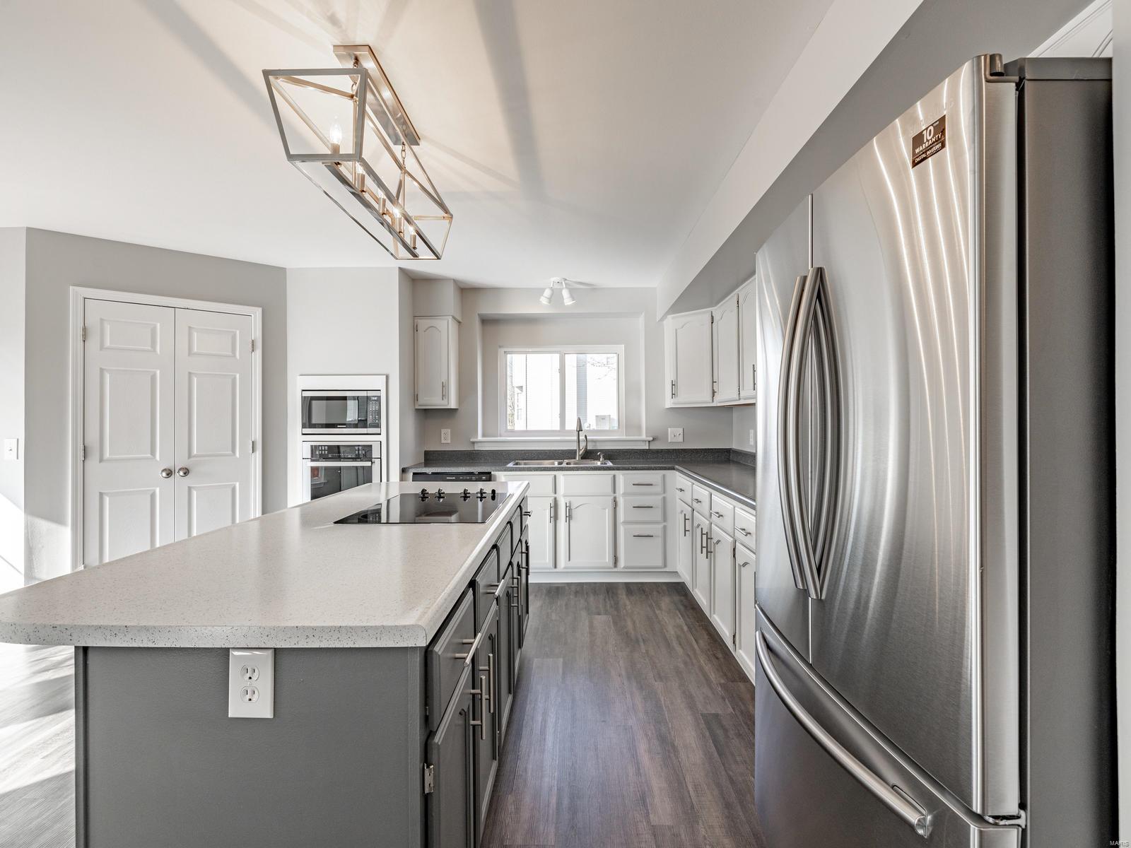 Est At Westchester Farm #3 - Residential