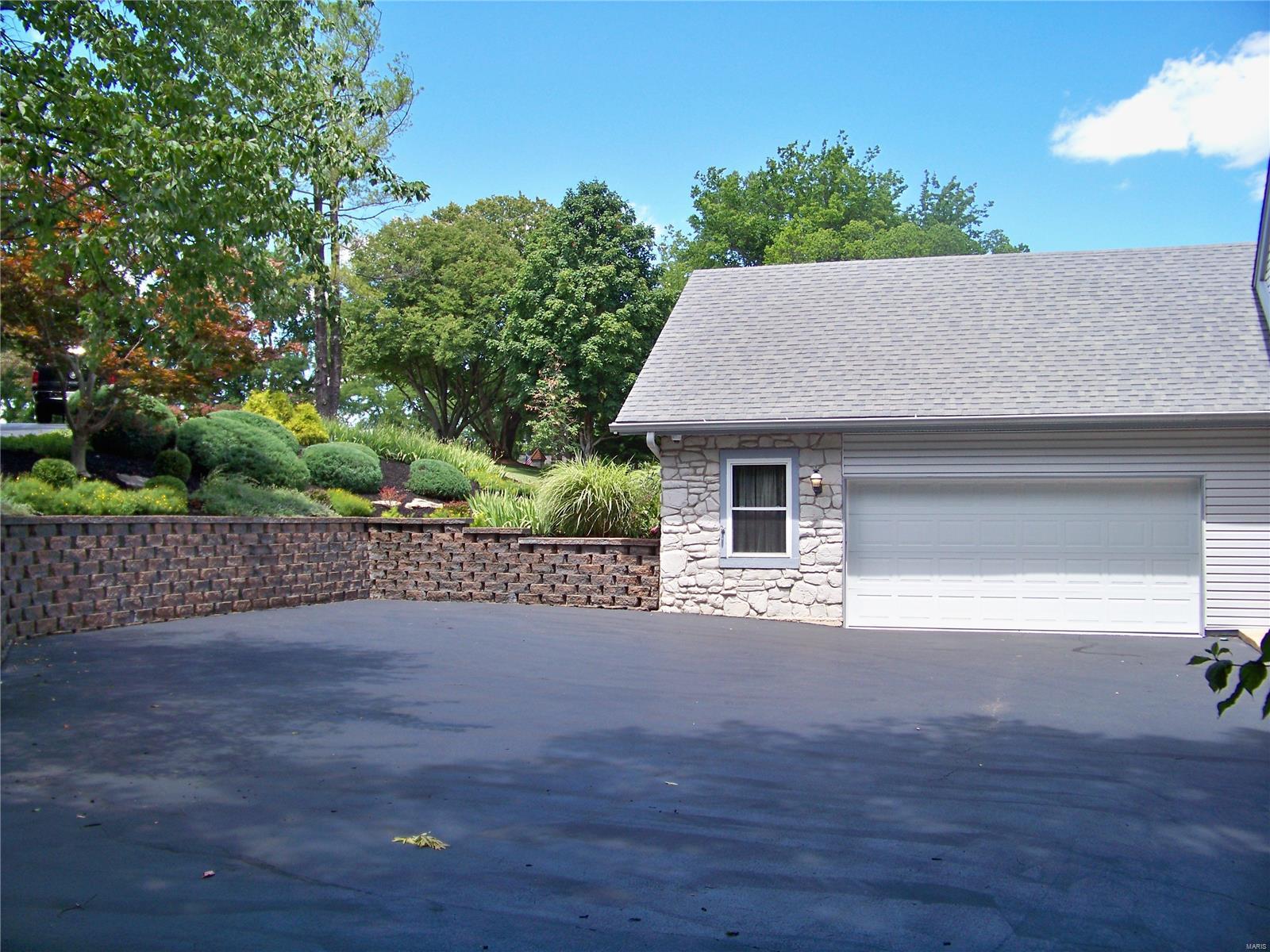 Eagle Glen Estates - Residential