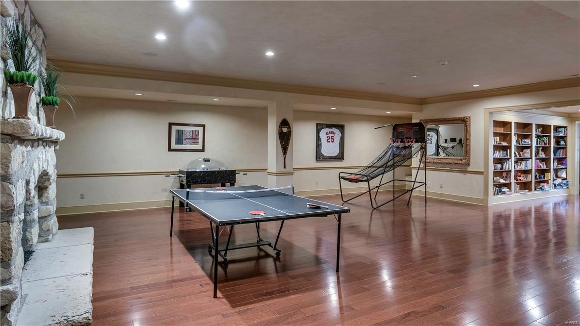 Von Schrader Estate - Residential